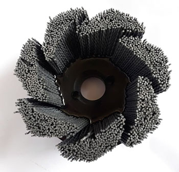 Cepillos con filamentos abrasivos (Discos)